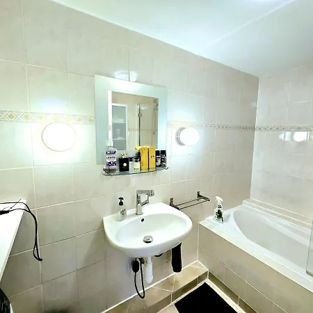 Two Floor In The City Center *