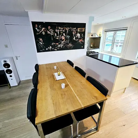 Two Floor In The City Center Alkmaar