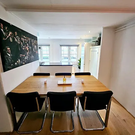 Two Floor In The City Center 아파트